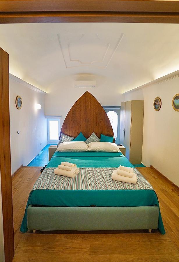 Grotta Verde Luxury Suite By Caprirooms מראה חיצוני תמונה